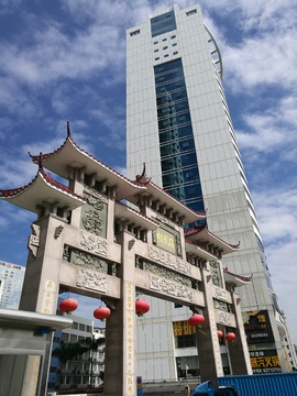 深圳岗厦村牌坊
