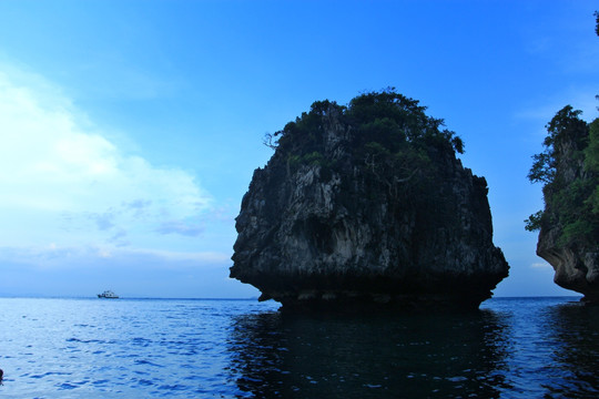 皮皮岛旅游