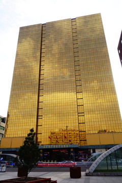 金色的金天帝广场大厦
