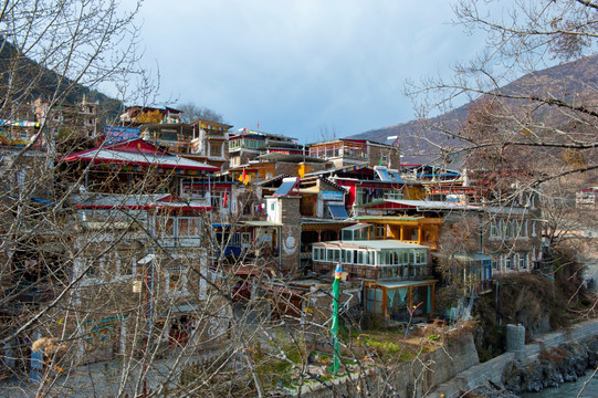 马尔康藏族民居直波碉群西索民居
