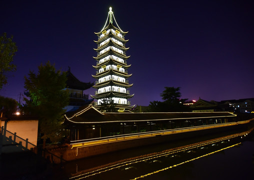 上海真如寺夜景风光