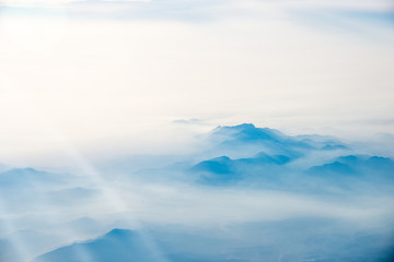 山水鸟瞰云海