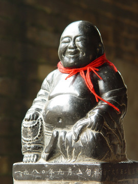 石雕佛像