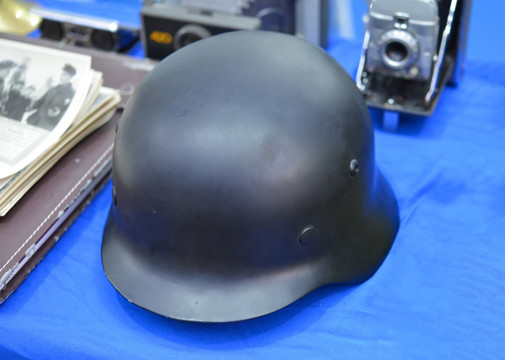 二战德国士兵钢盔