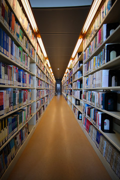 浦东图书馆书架