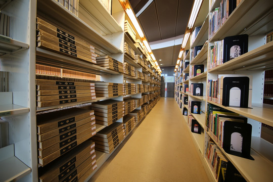 浦东图书馆