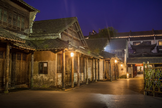 静谧古镇夜景