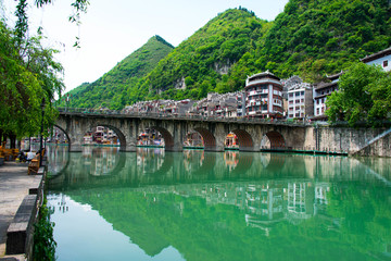 宁静古城镇远