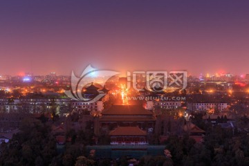 远眺北京中轴线寿皇殿鼓楼夜景