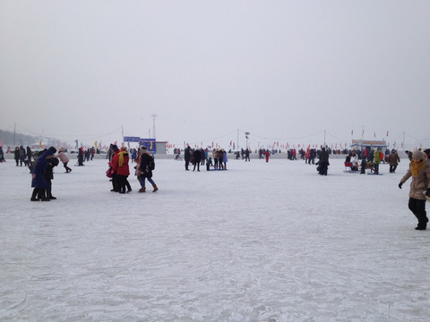 哈尔滨滑冰场