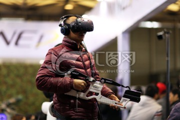 VR射击游戏体验 VR枪击体