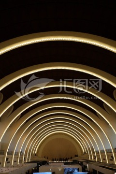 米兰国际家具展 拱形灯饰 上海