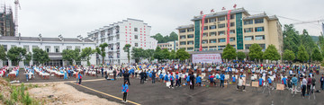 岑巩二中千人现场书画大赛