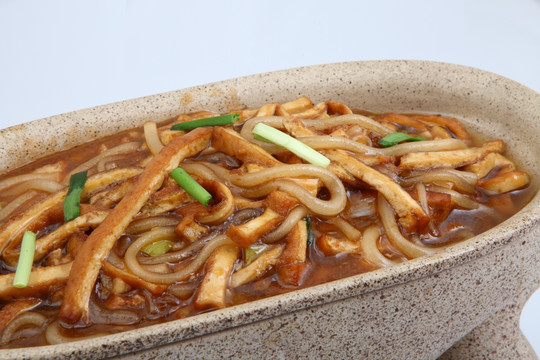 烧豆腐炖粉条