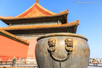 故宫铜水缸