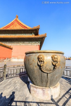 故宫铜水缸
