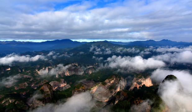 湖南新宁崀山丹霞云海风光