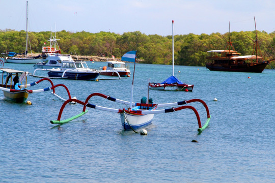 巴厘岛特色渔船