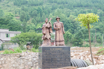 陈圆圆吴三桂雕塑