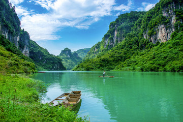 岑巩下牧马龙鳌河风景