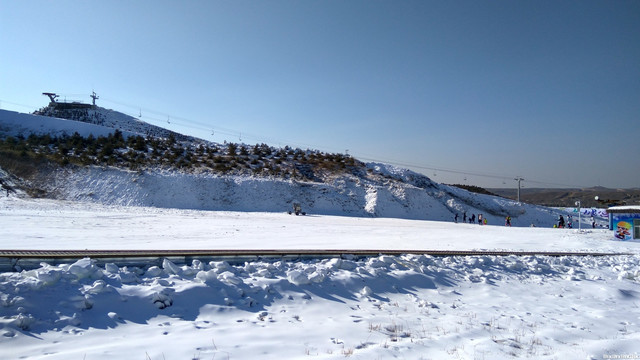 滑雪场，冬季户外运动场