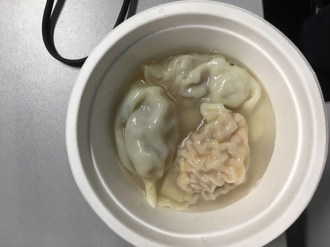 水煮饺子