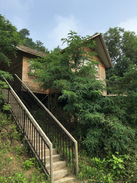 山间木屋