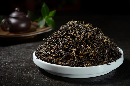 本真原味古树红茶