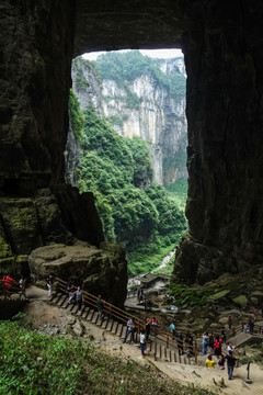 武隆天坑天龙天坑俯瞰