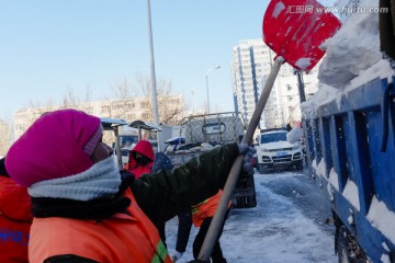 清理积雪