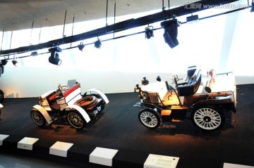 奔驰汽车博物馆