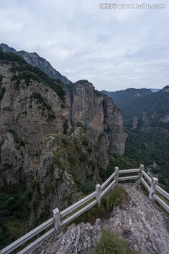 雁荡山 栏杆 石阶 栈道