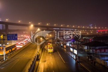 两路口夜景