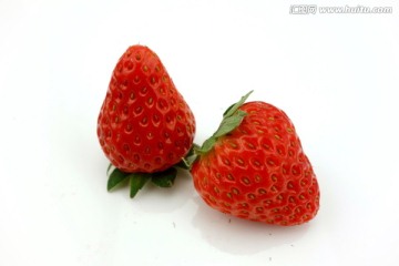 草莓 两个 白底素材图