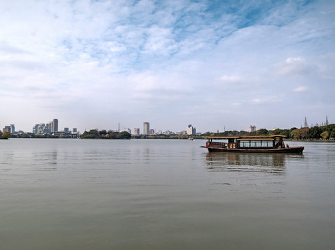 嘉兴南湖游船湖面全景