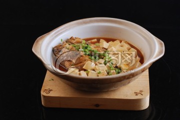 黄鱼烧豆腐 （2）