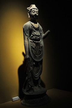 菩萨塑像