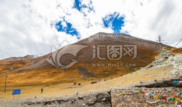 西藏乃钦康桑峰 卡若拉冰川