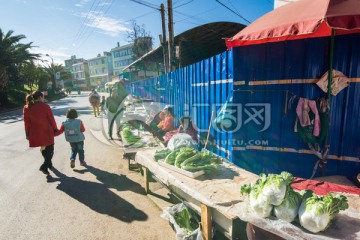 路边农贸市场