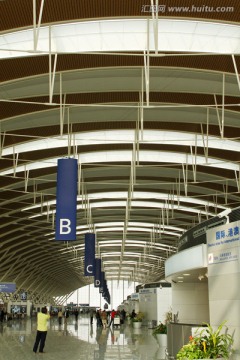 上海浦东机场T2航站楼