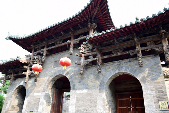 老式的山门建筑摄影