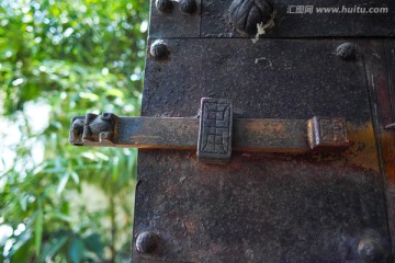 兽首门栓