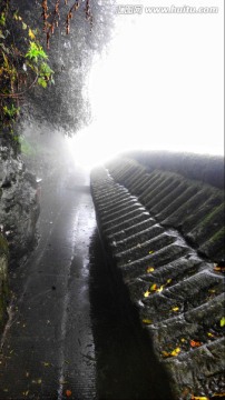 湖北 武当山 雾锁金顶