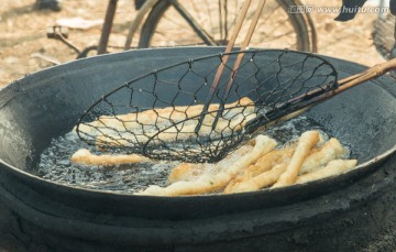 炸油条