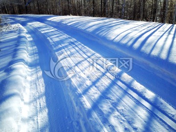 积雪道路车辙