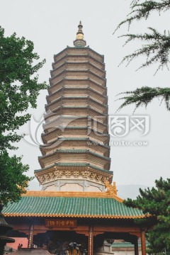 佛牙舍利塔