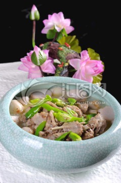 椒香天鹅肉