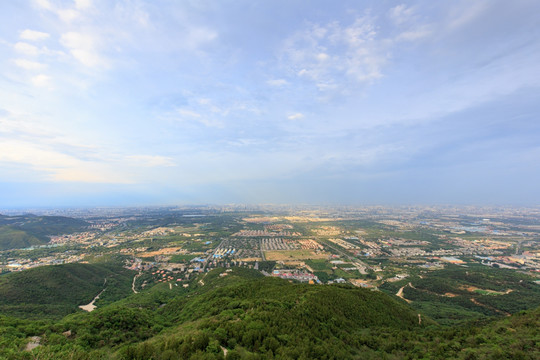 西山远眺北京城西城区全景