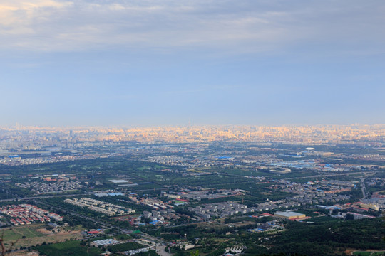 西山远眺北京城西城区全景