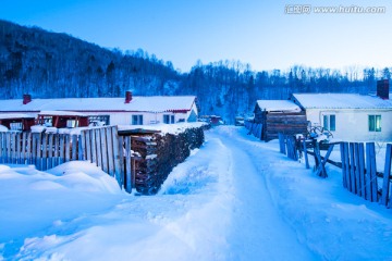 东北乡村雪景